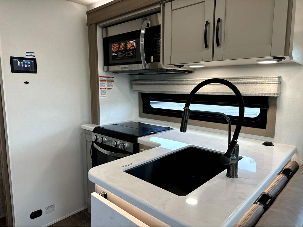 2027 JAYCO GREYHAWK XL 32U - Image 12