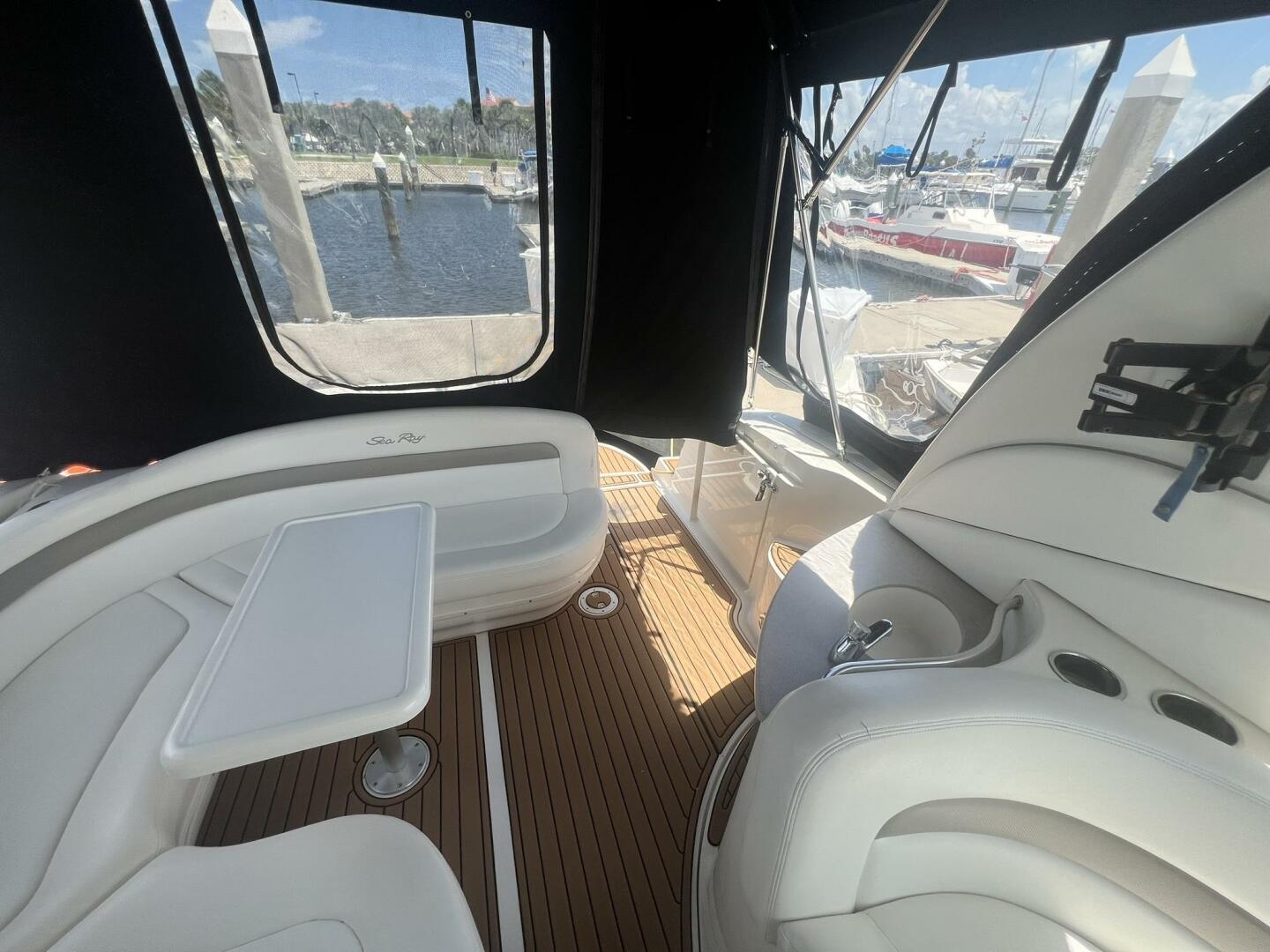 2003 Sea Ray 320 Sundancer - Image 21