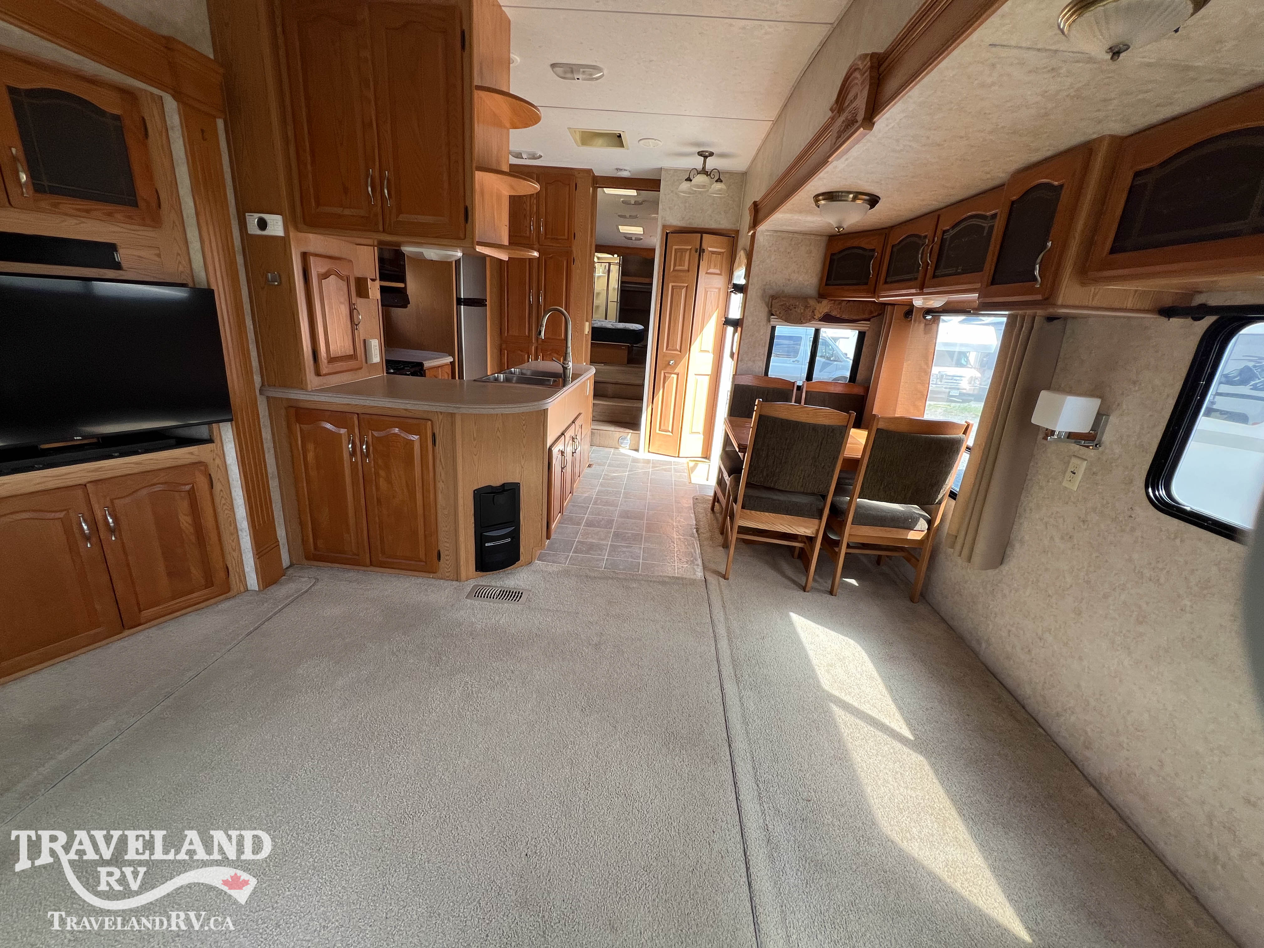 2006 KEYSTONE MONTANA 3400RL - Image 7