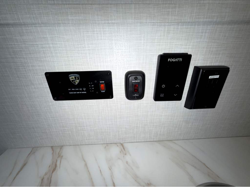 2024 VENTURE RV SONIC 190VRB - Image 30