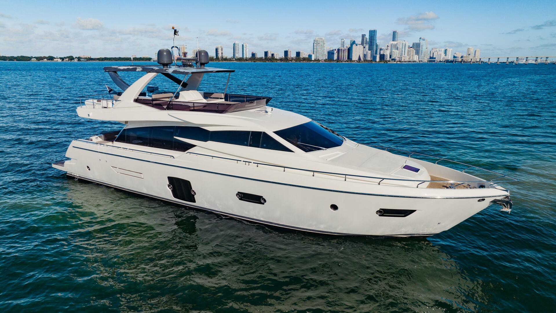 2017 Ferretti Yachts 750 - Image 8