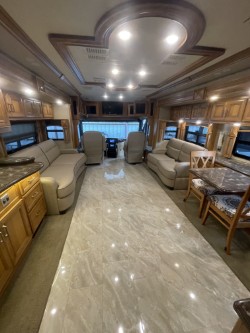 2016 AMERICAN COACH AMERICAN REVOLUTION 42T - Image 14
