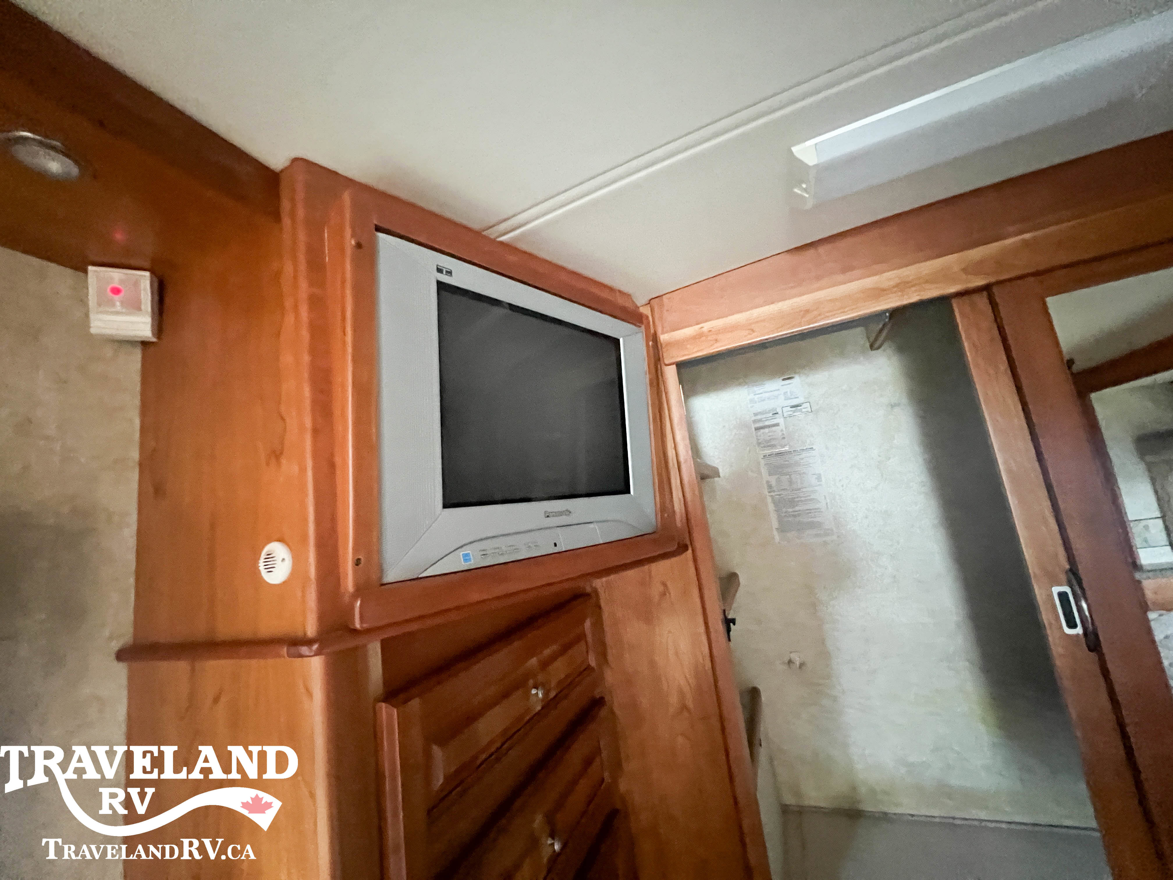 2005 TRIPLE E EMPRESS 3902FB - Image 31
