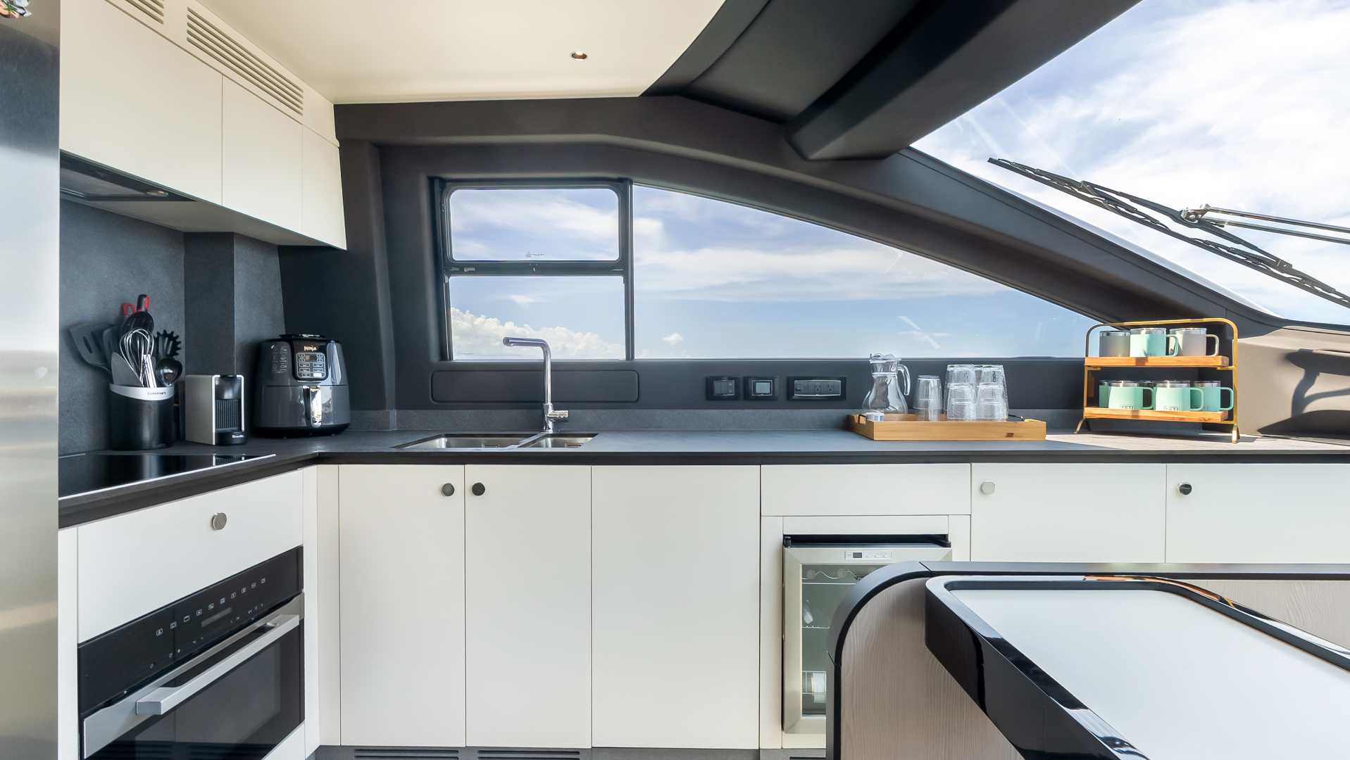 2025 Azimut 78 FLY - Image 52