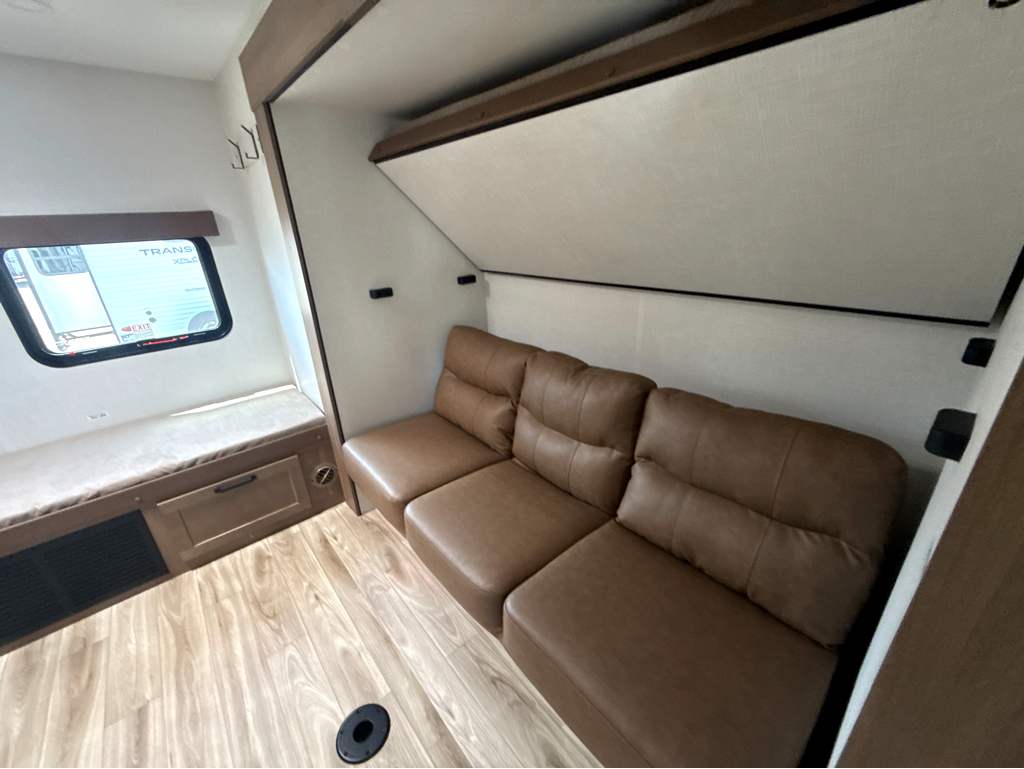 2027 VENTURE RV SPORTTREK 333VIK - Image 24