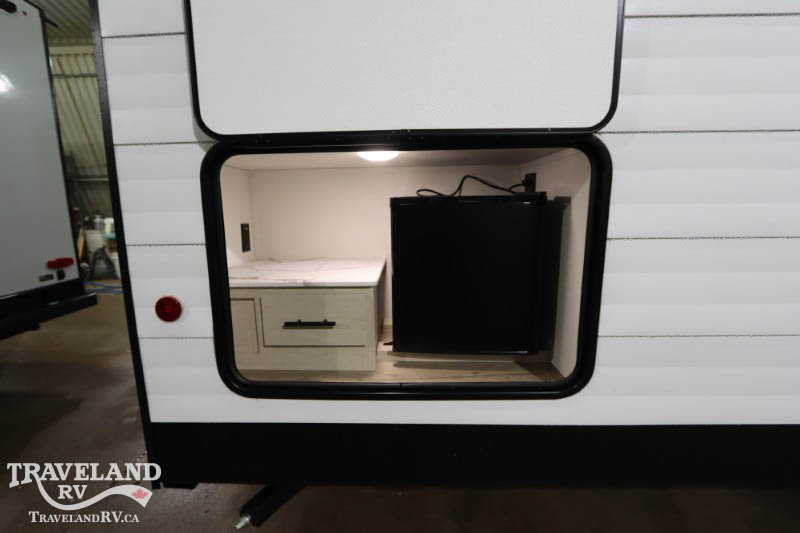2025 Coachmen Northern Spirit DLX 5320BEDS - Image 6