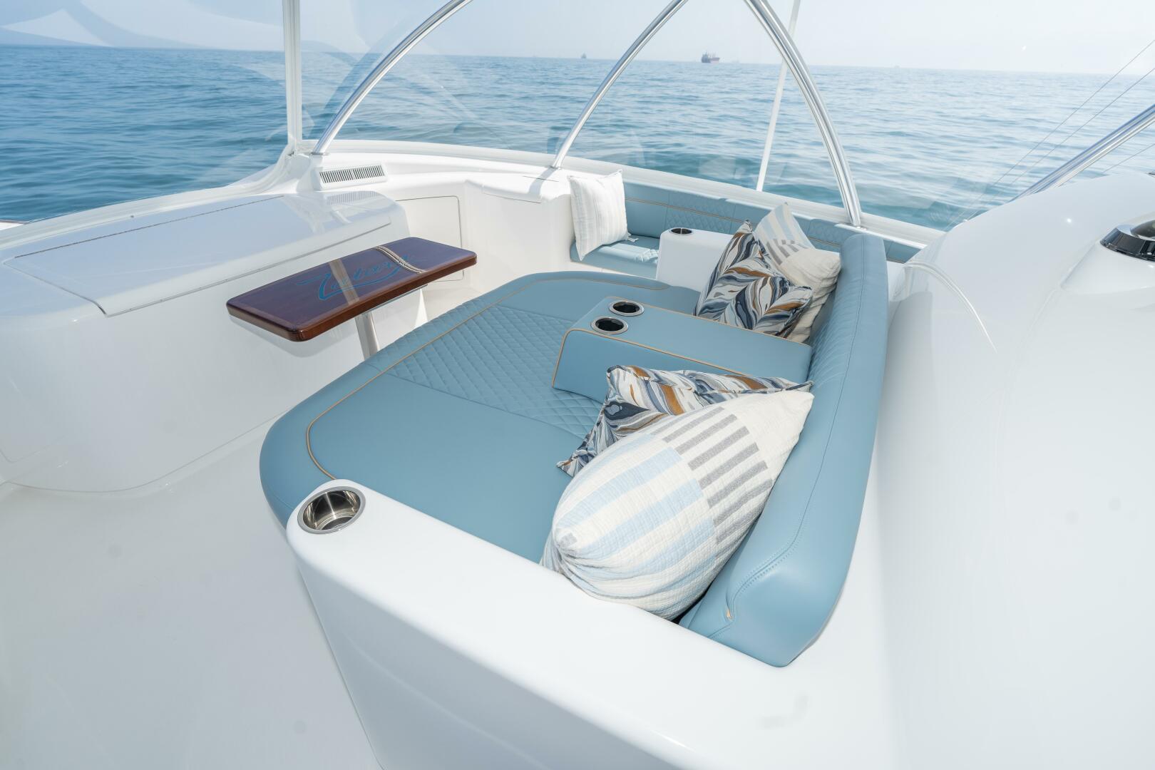 2025 Viking 90 Convertible - Image 12