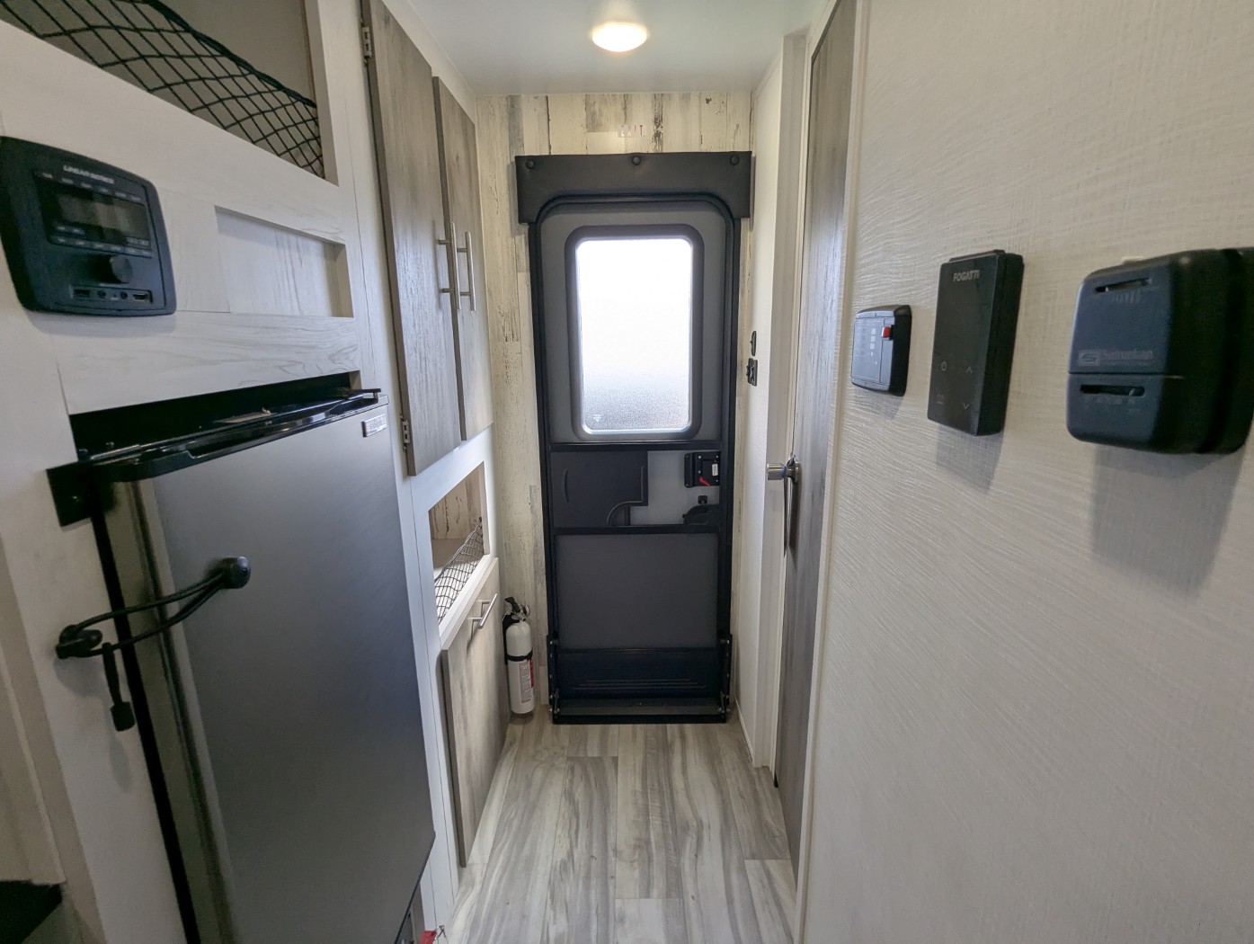 2025 Travel Lite Rove Lite 16RE - Image 21