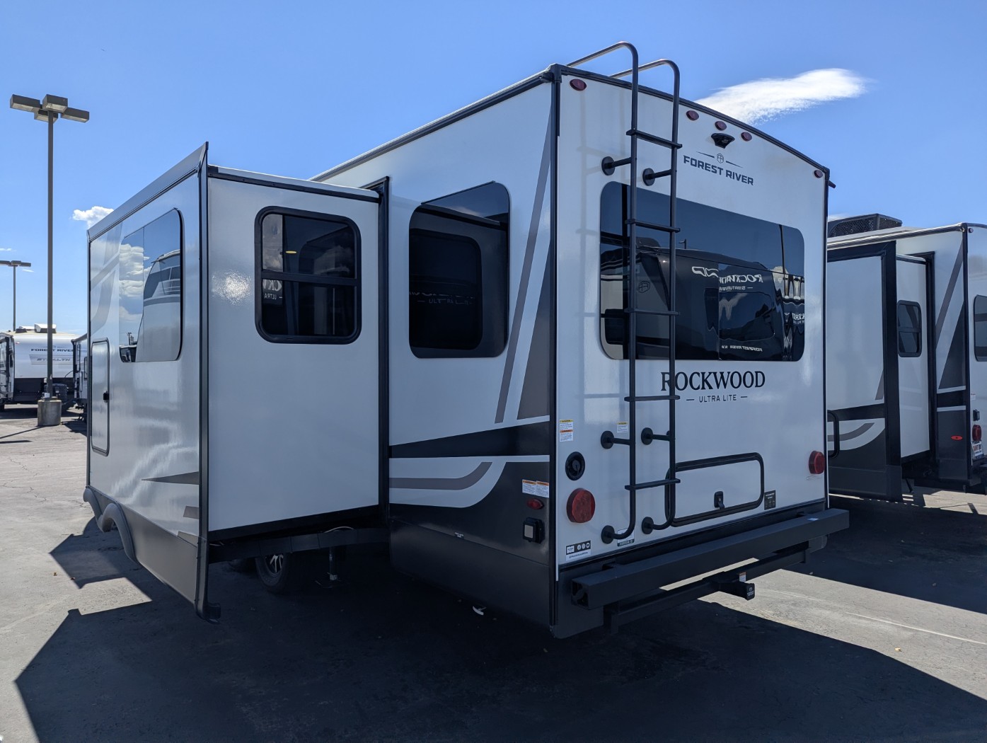 2027 Forest River Rockwood Ultra Lite 2618RD - Image 6