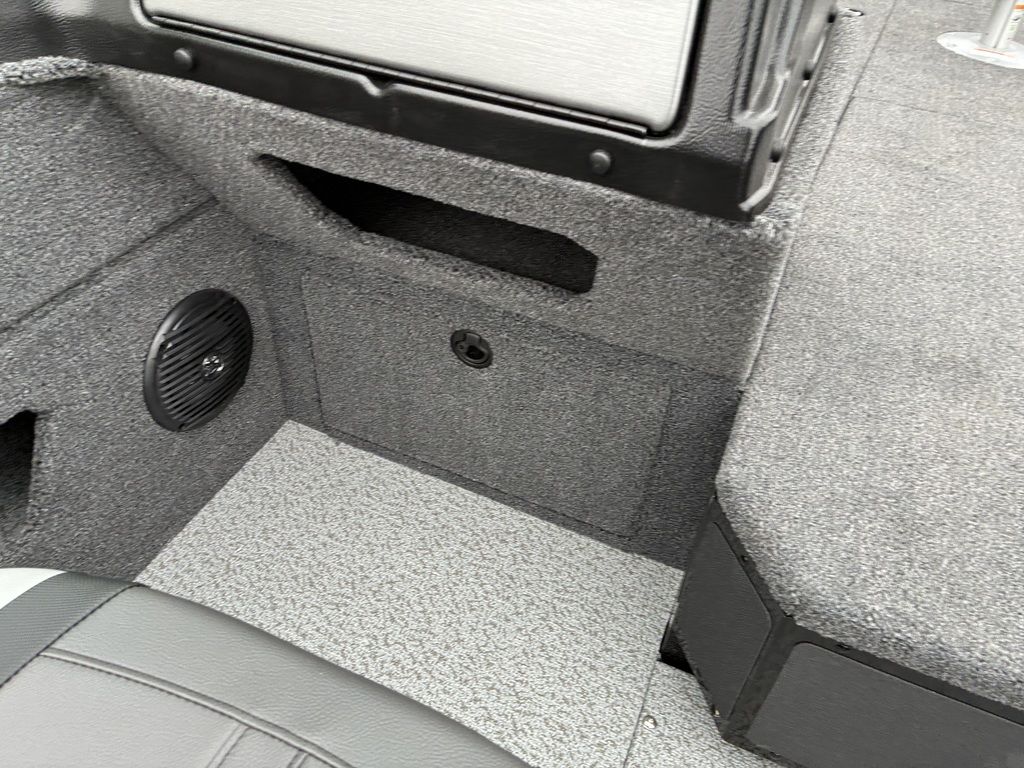 2026 Lund 2075 Impact XS Sport - Image 26