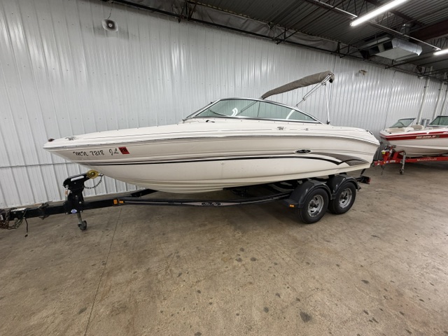 2002 SEARAY BOWRIDER 200 - Image 1