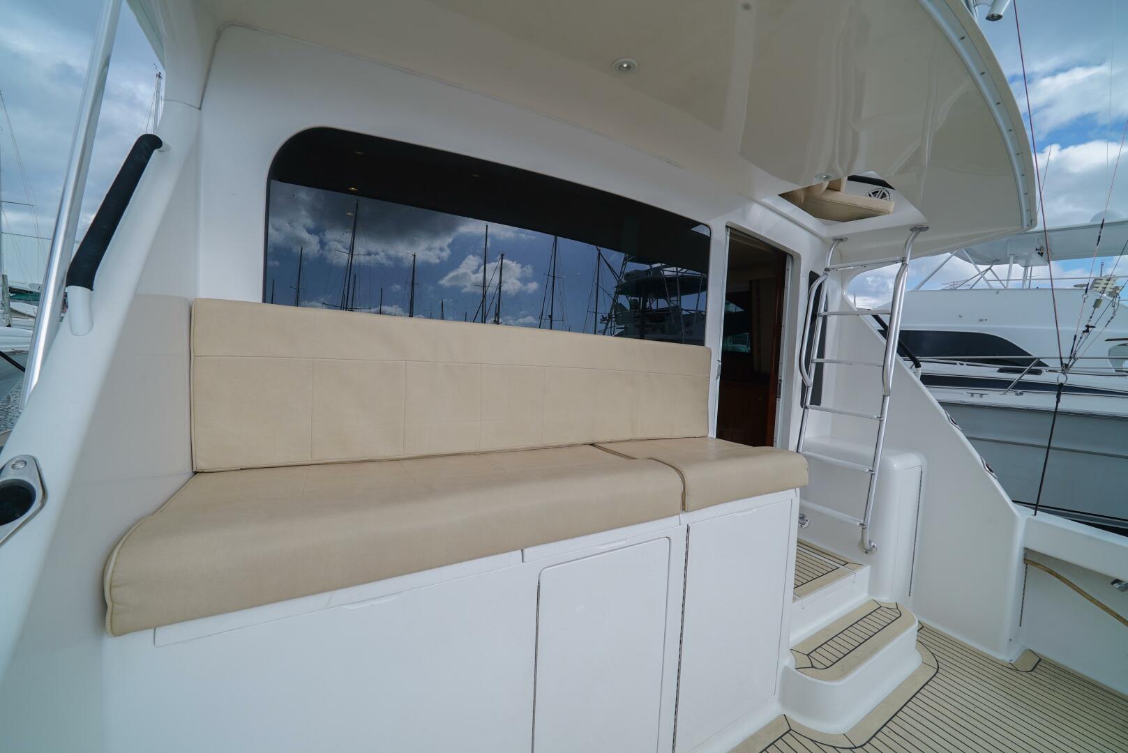 2007 Viking 45 Convertible - Image 36