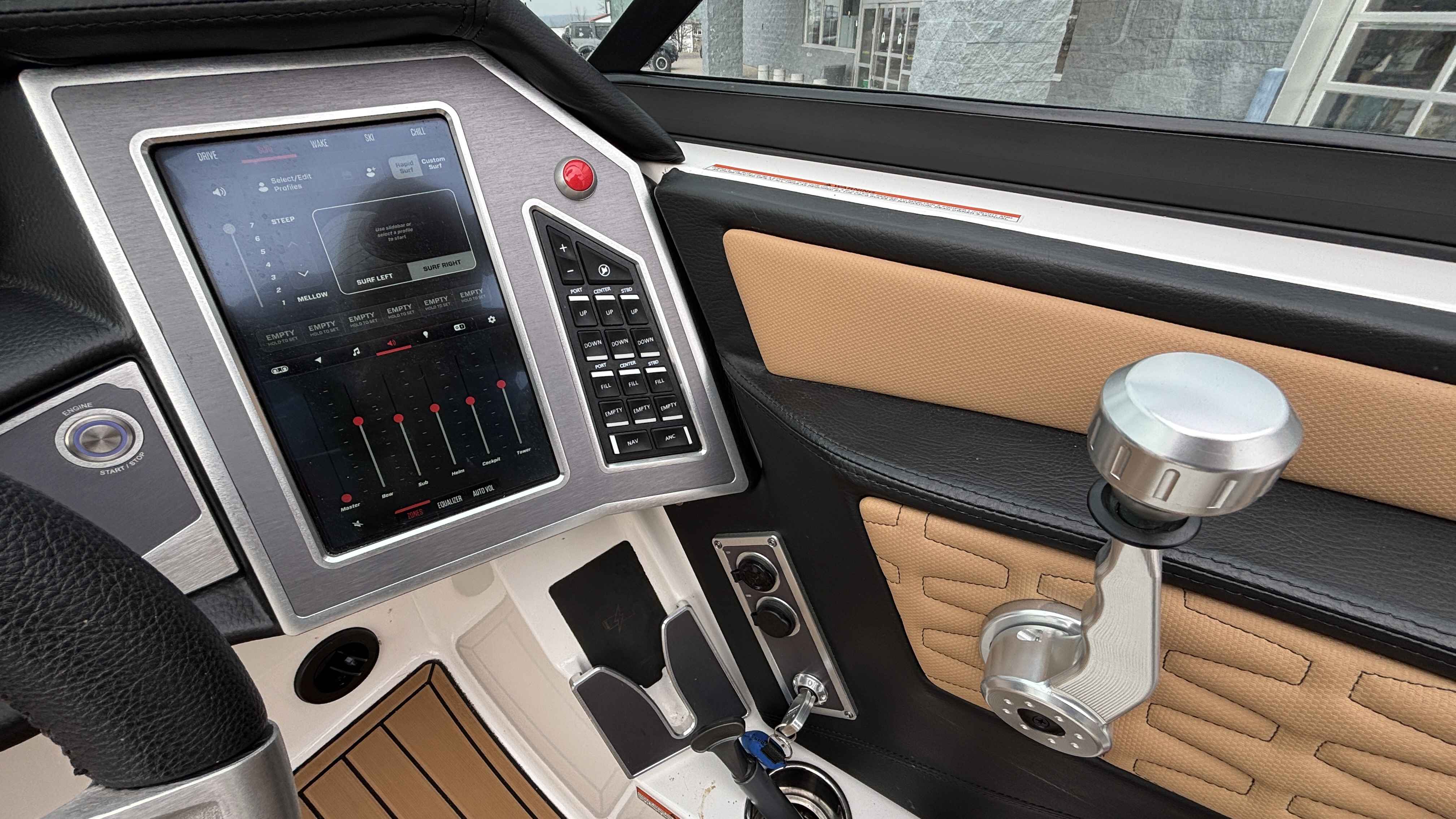 2022 MasterCraft X26 - Image 33