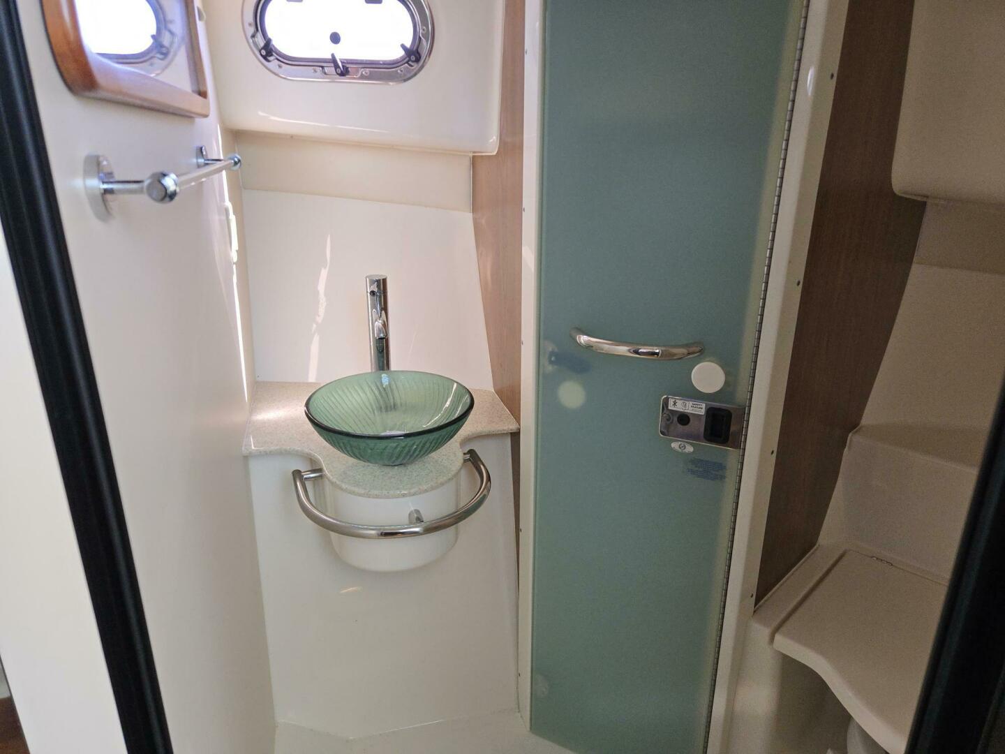 2013 Pursuit 345 Offshore - Image 29