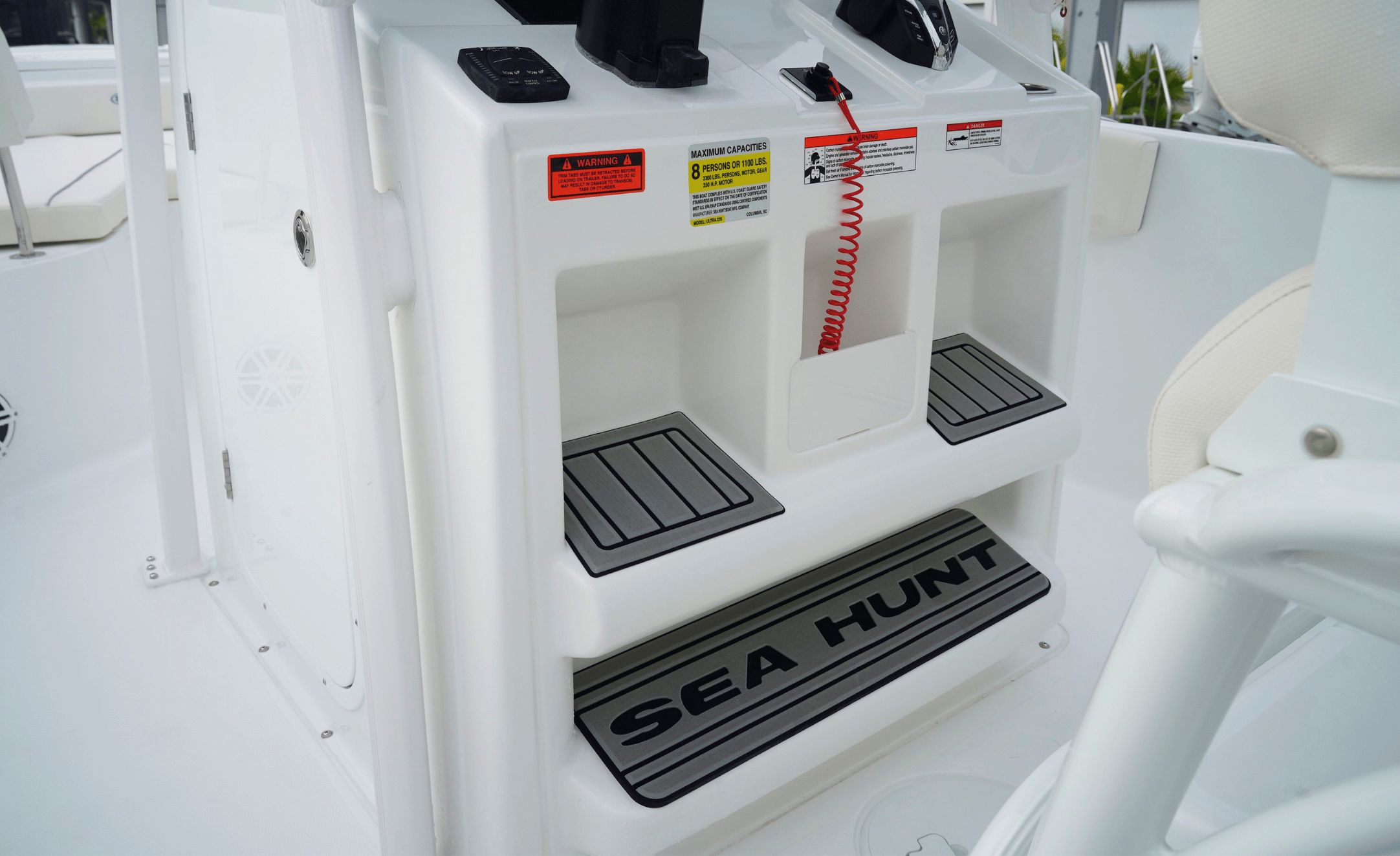 2027 SEA HUNT ULTRA 229 - Image 18