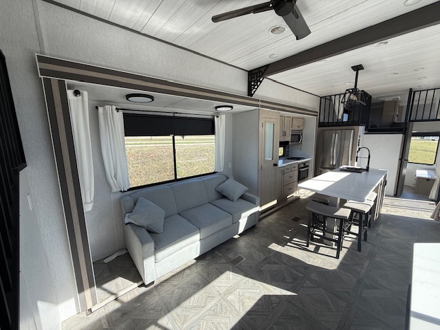 2023 Forest River Salem Grand Villa 42VIEW - Image 6