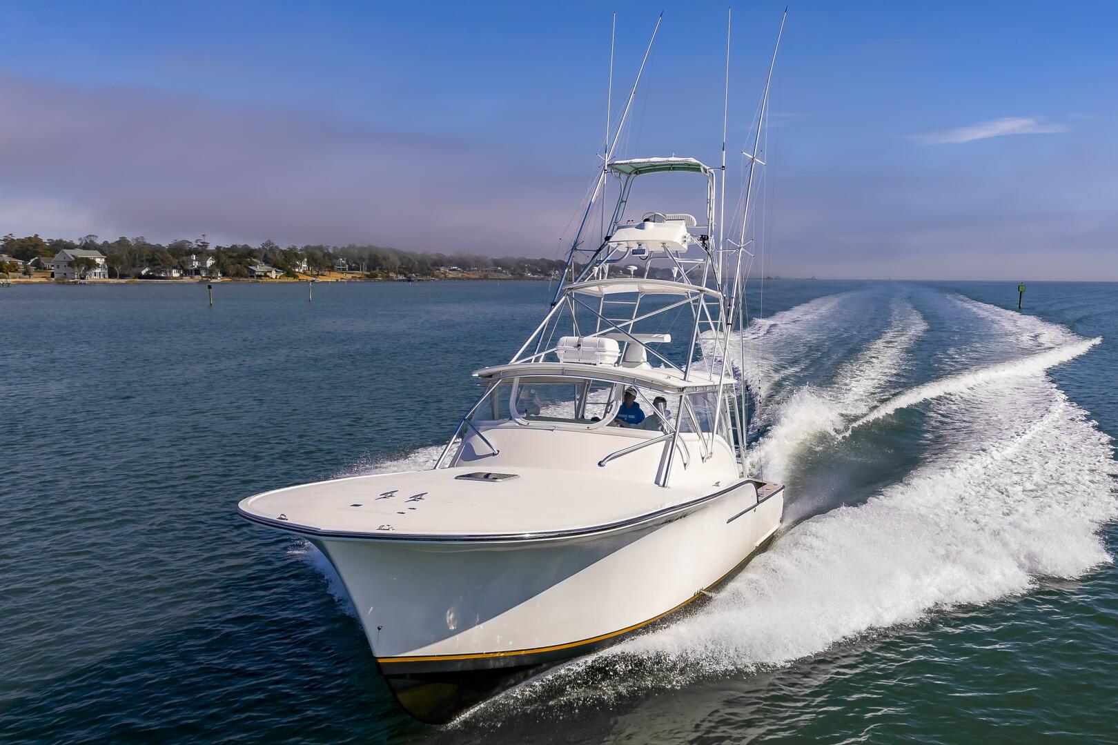 2003 Custom Carolina 40 Layton Express - Image 3
