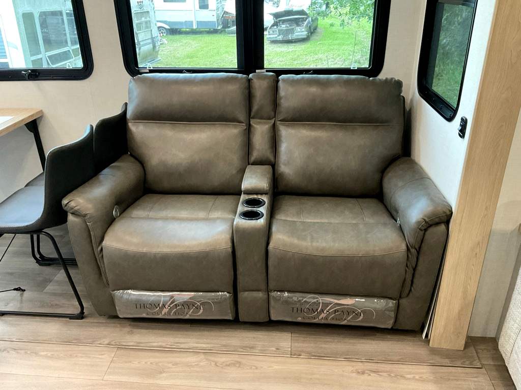 2027 KZ RIDGEWAY 31 RL - Image 11