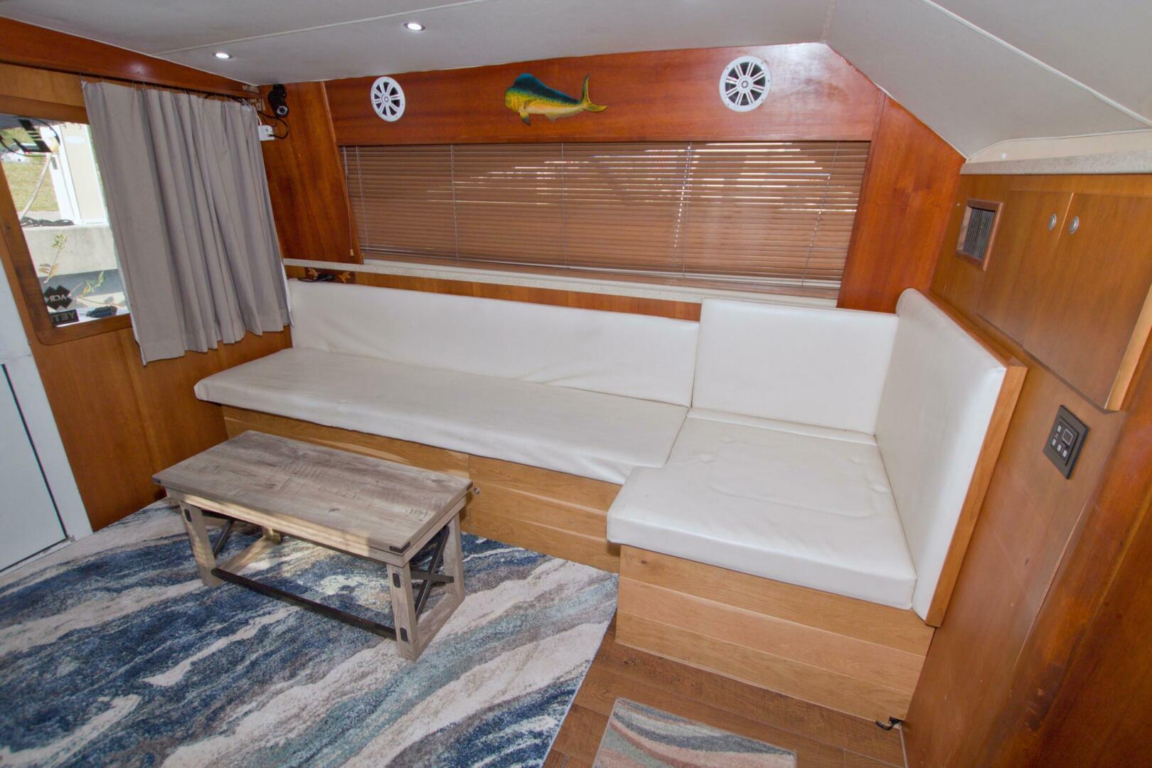 1998 Luhrs 36 Convertible - Image 37
