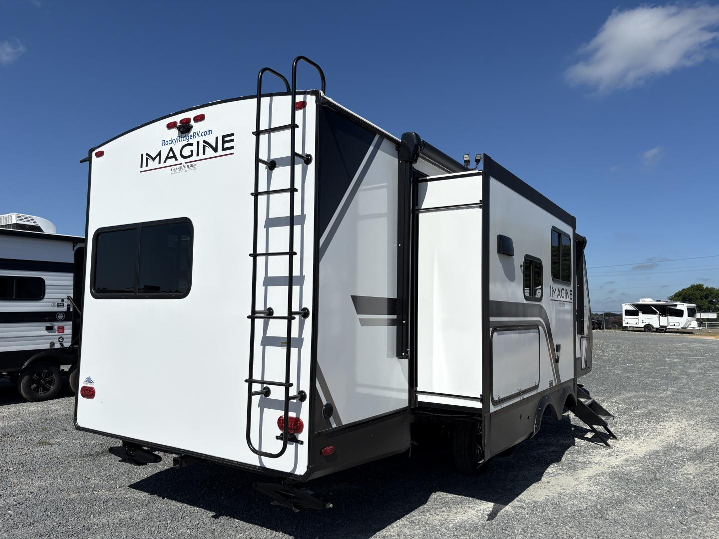 2026 Grand Design Imagine 2670MK - Image 3