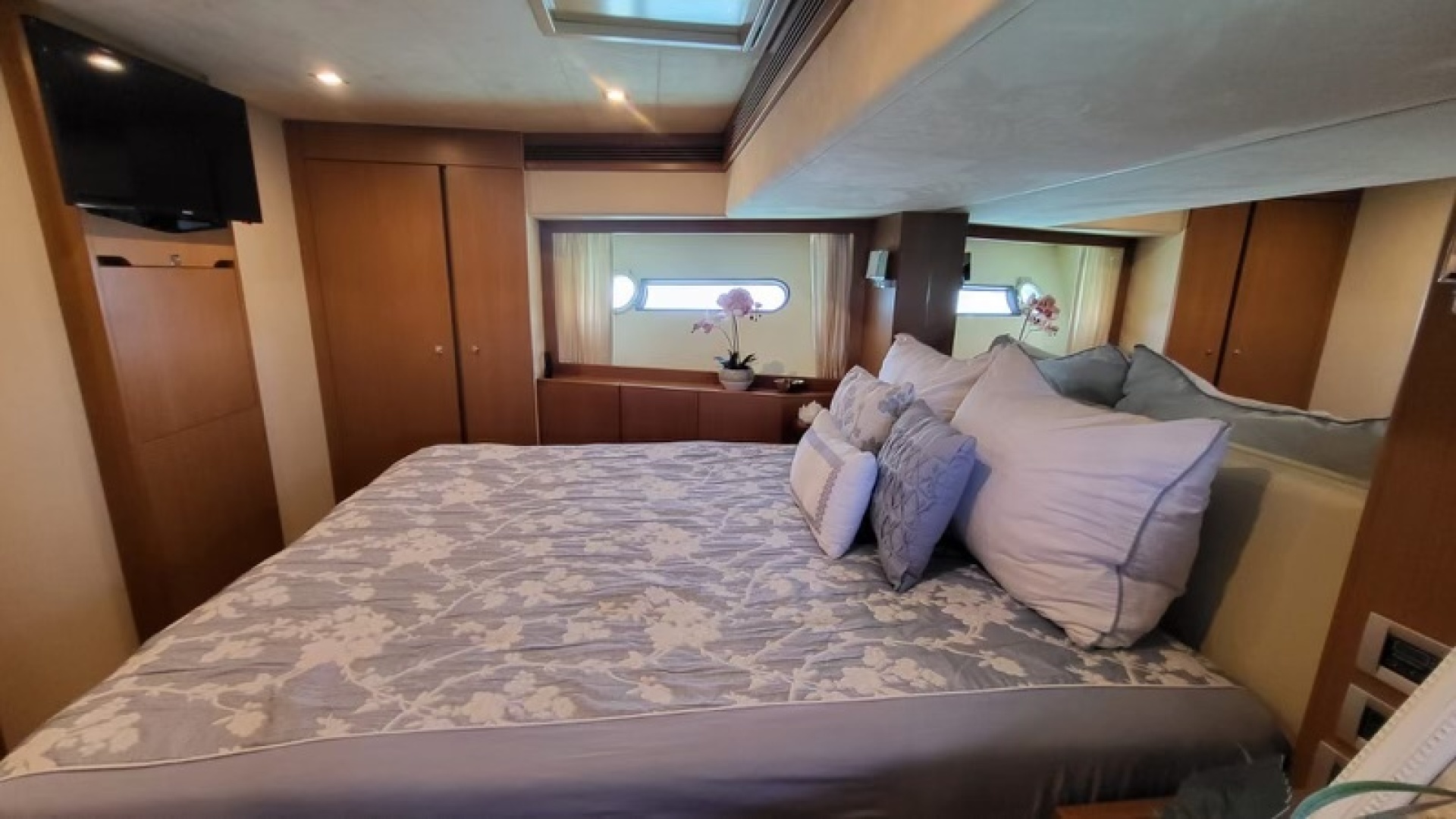 2007 Ferretti Yachts Ferretti Yachts Ferretti 780 Base - Image 25