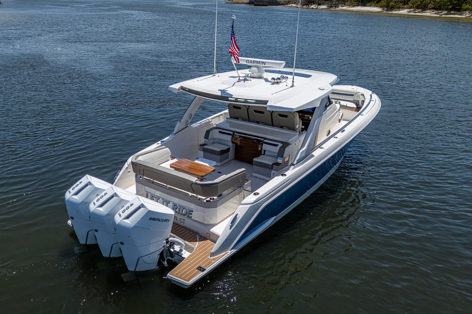 2024 Tiara Yachts 38 LS Base - Image 9