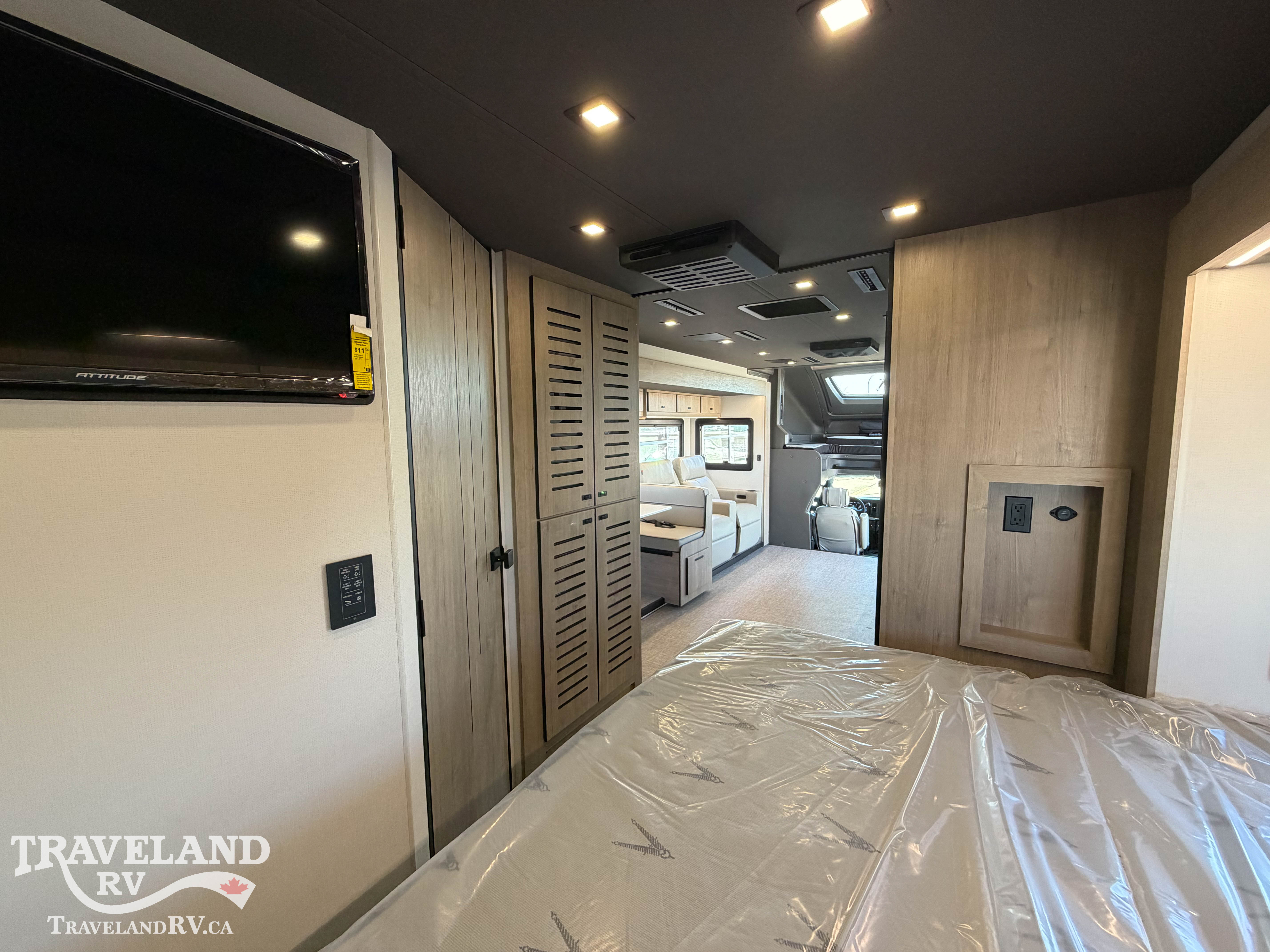 2026 Grand Design Lineage Series F 31ZW - Image 23