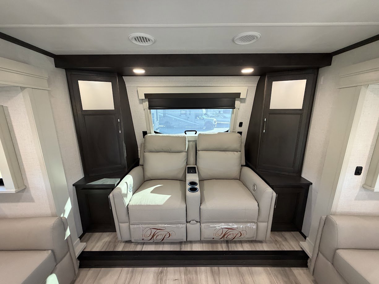 2026 Keystone ALPINE 3710FL - Image 15