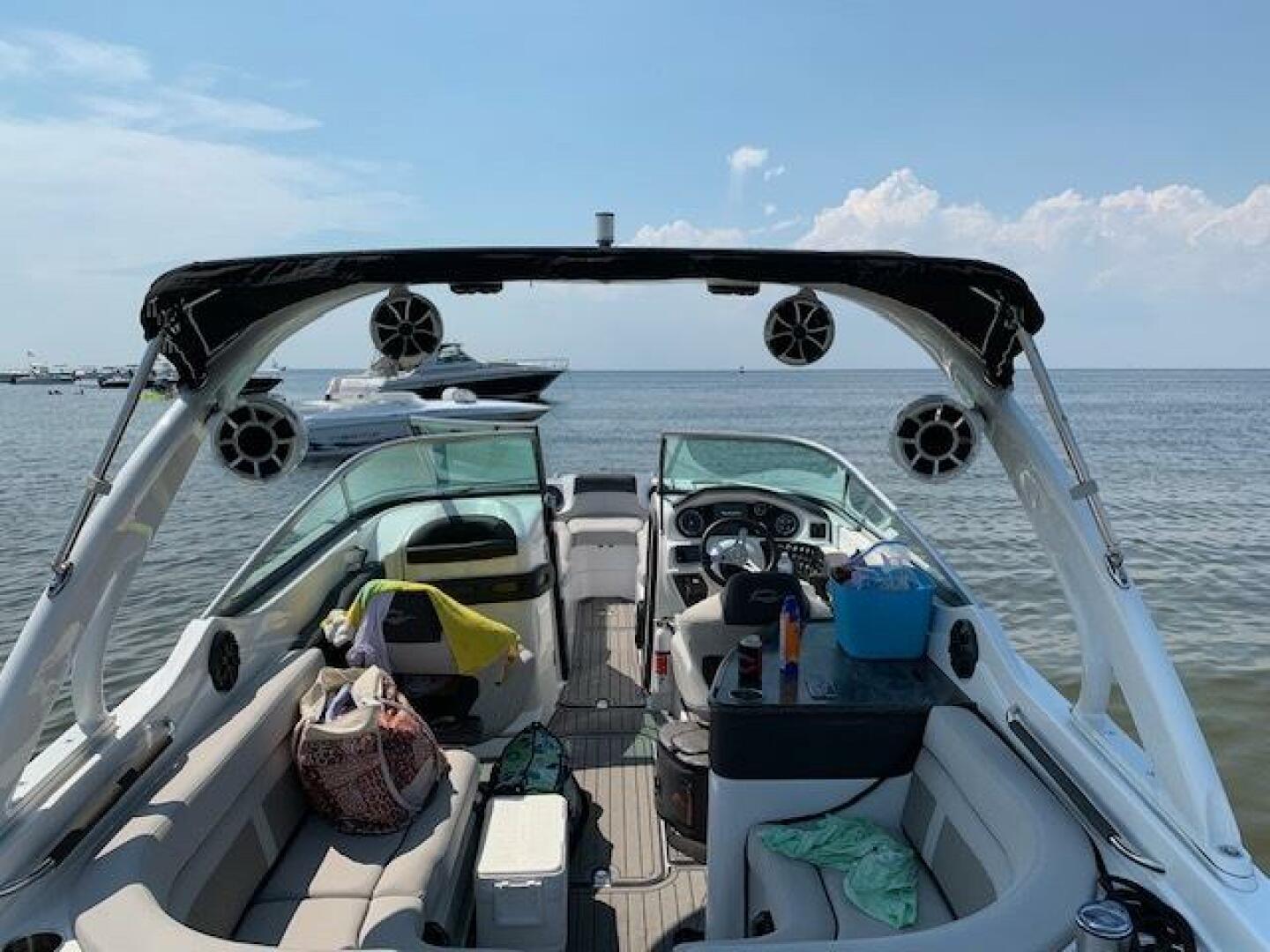 2018 Rinker 29QX - Image 8