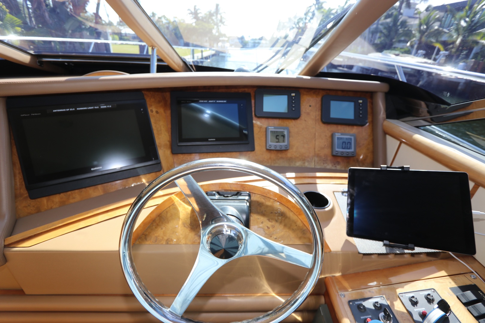 2005 Neptunus 56 Express - Image 16