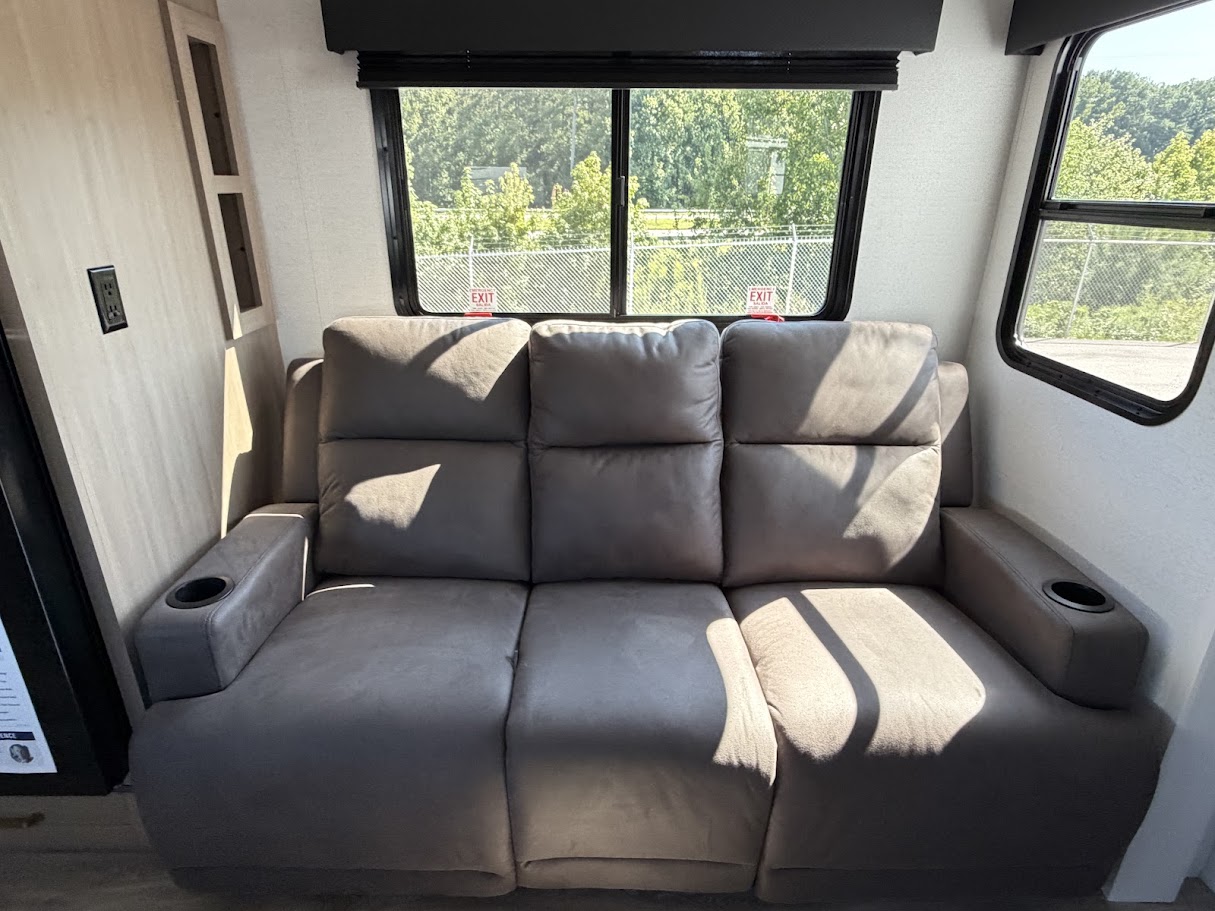 2027 JAYCO EAGLE SLE 24MLE - Image 21