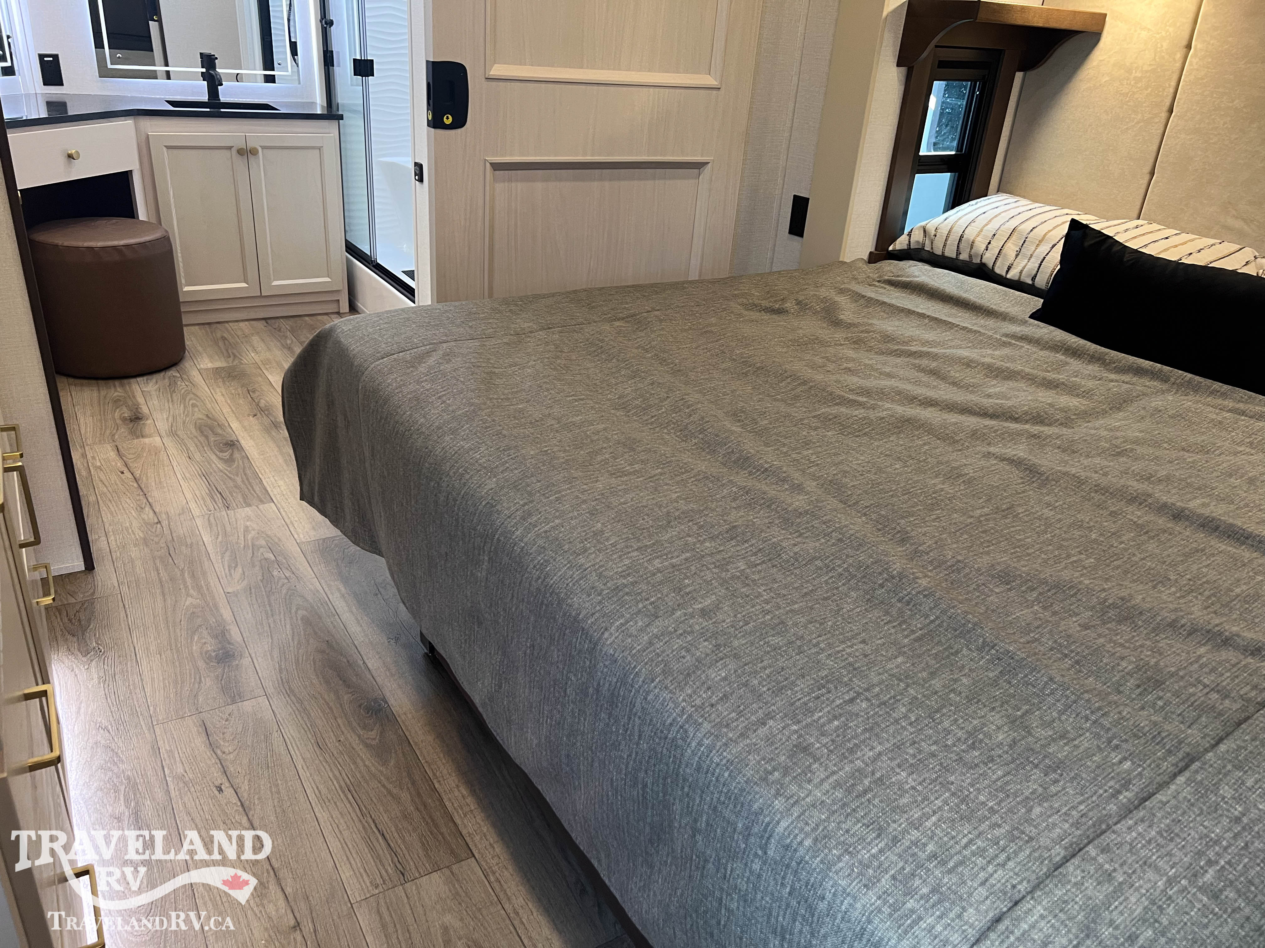 2027 Forest River Cedar Creek Cottage 40CMK - Image 26