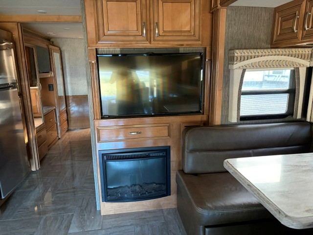 2019 Thor Motor Coach Aria 3901 - Image 10