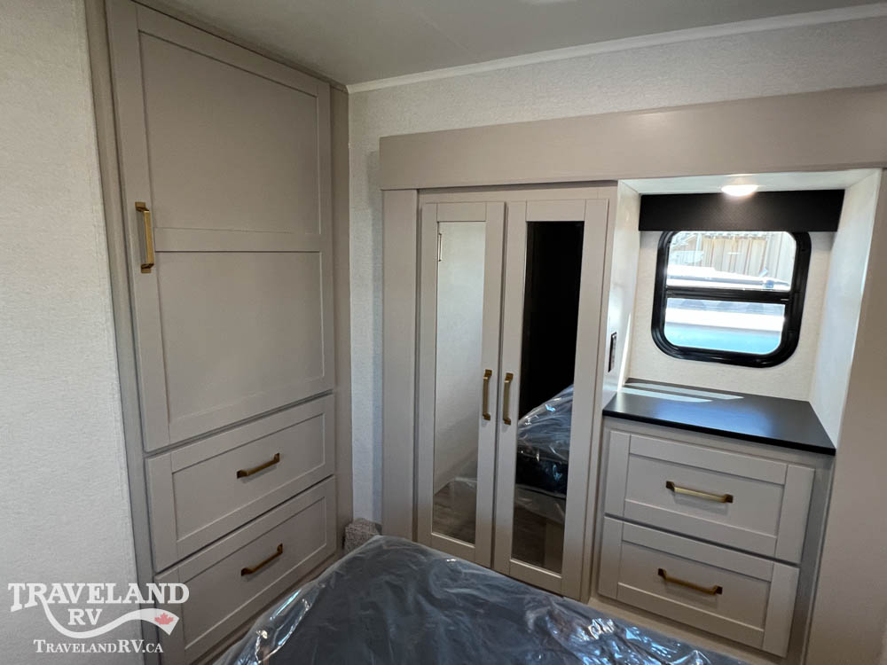 2027 HEARTLAND SUNDANCE XLT 24ML - Image 25