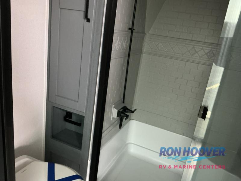 2026 PALOMINO 403LFT - Image 4