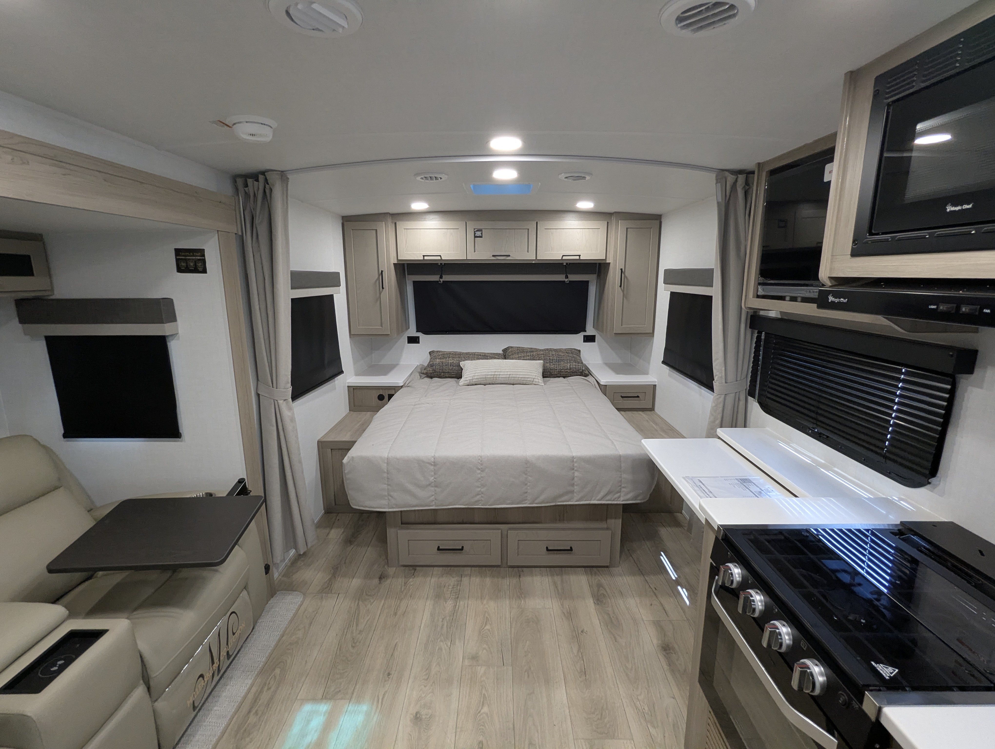 2026 Forest River Rockwood Mini Lite 2205S - Image 9