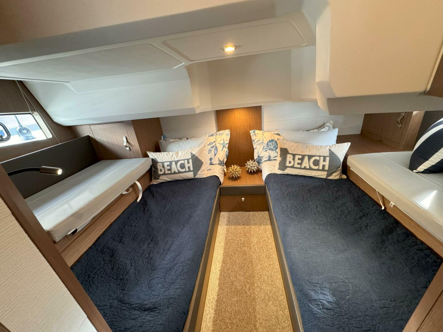 2021 Beneteau Gran Turismo 40 - Image 12
