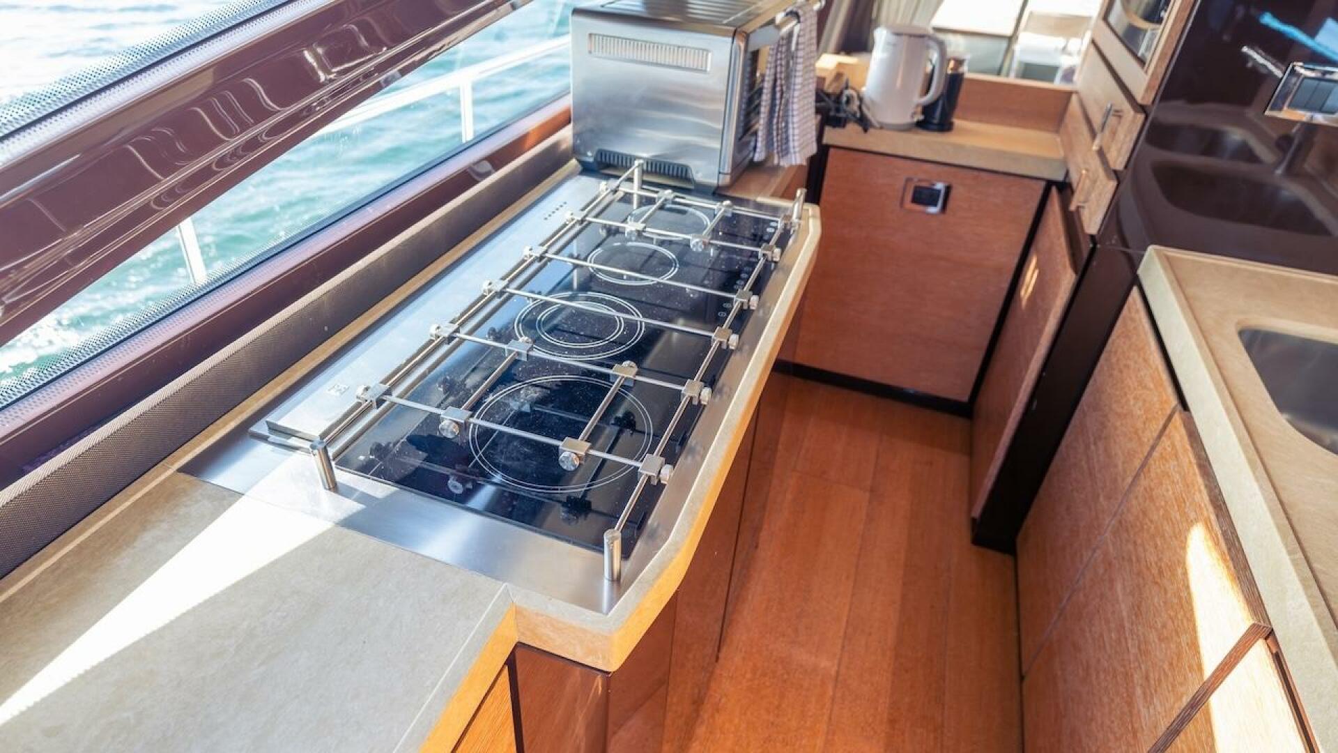 2012 Azimut Evolution - Image 65