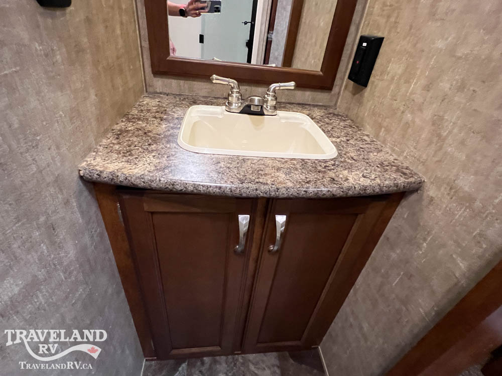 2015 KZ RV Durango D2857 - Image 34