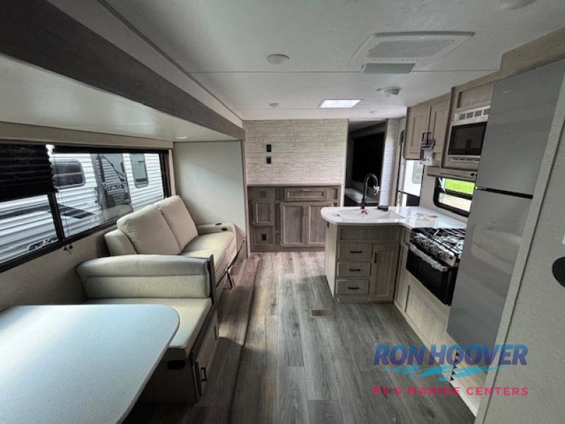 2026 COACHMEN CATALINA 343BHTSLE RHB - Image 9