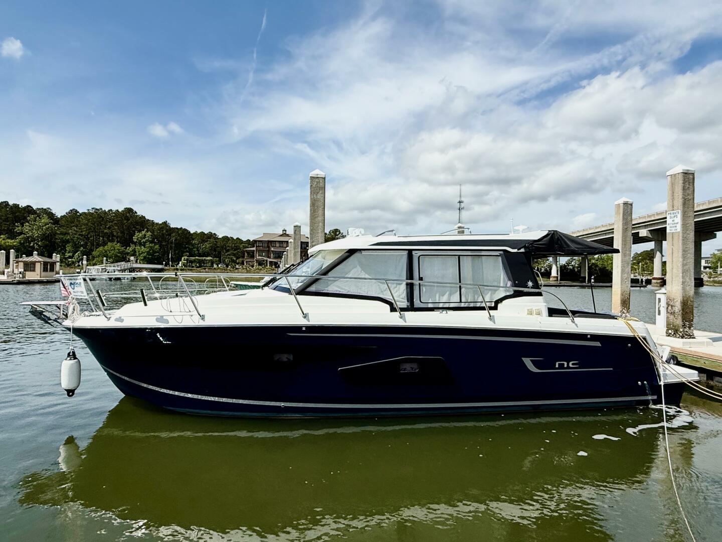2022 Jeanneau Nc Weekender NC 1095 Coupe Series 2 - Image 3