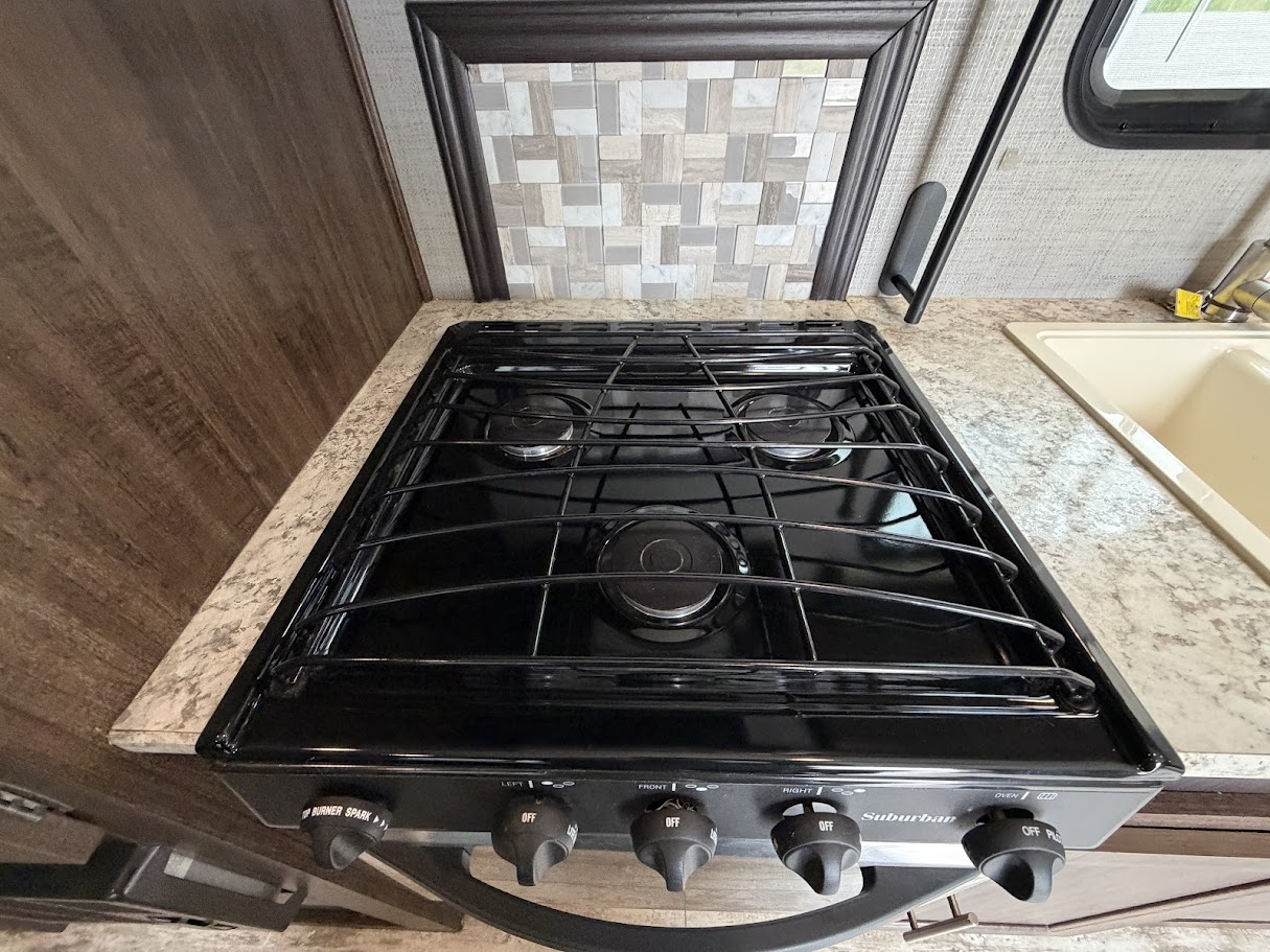 2018 CROSSROADS ZINGER 205bh - Image 11