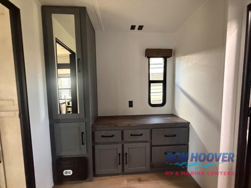 2026 PALOMINO 39DBT - Image 9