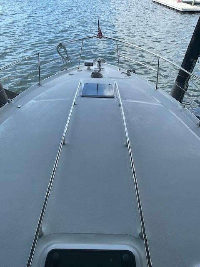 1998 Sea Ray 370 Sundancer - Image 15