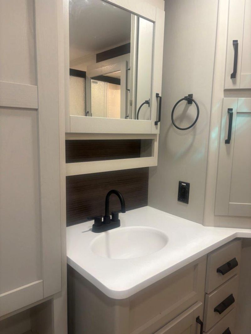 2026 Grand Design Reflection Travel Trailer 322FKTS - Image 23