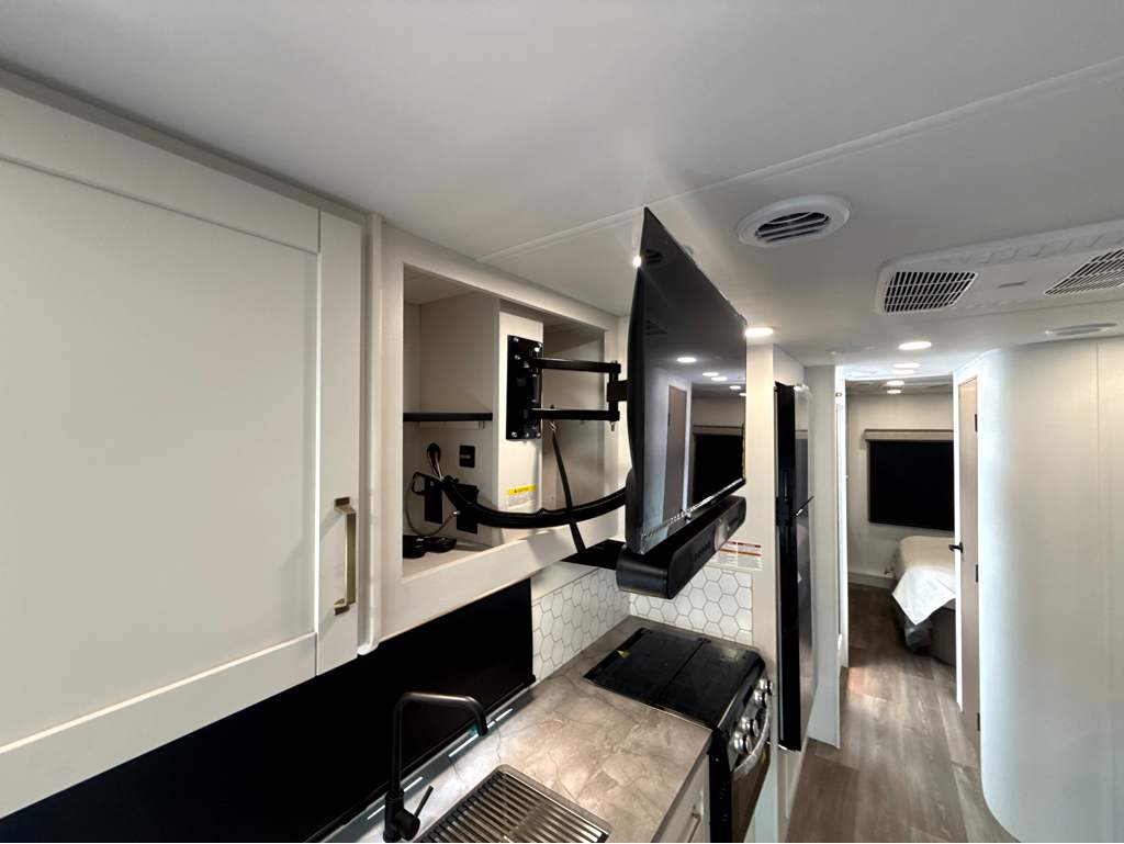 2027 JAYCO GREYHAWK 29MV - Image 30