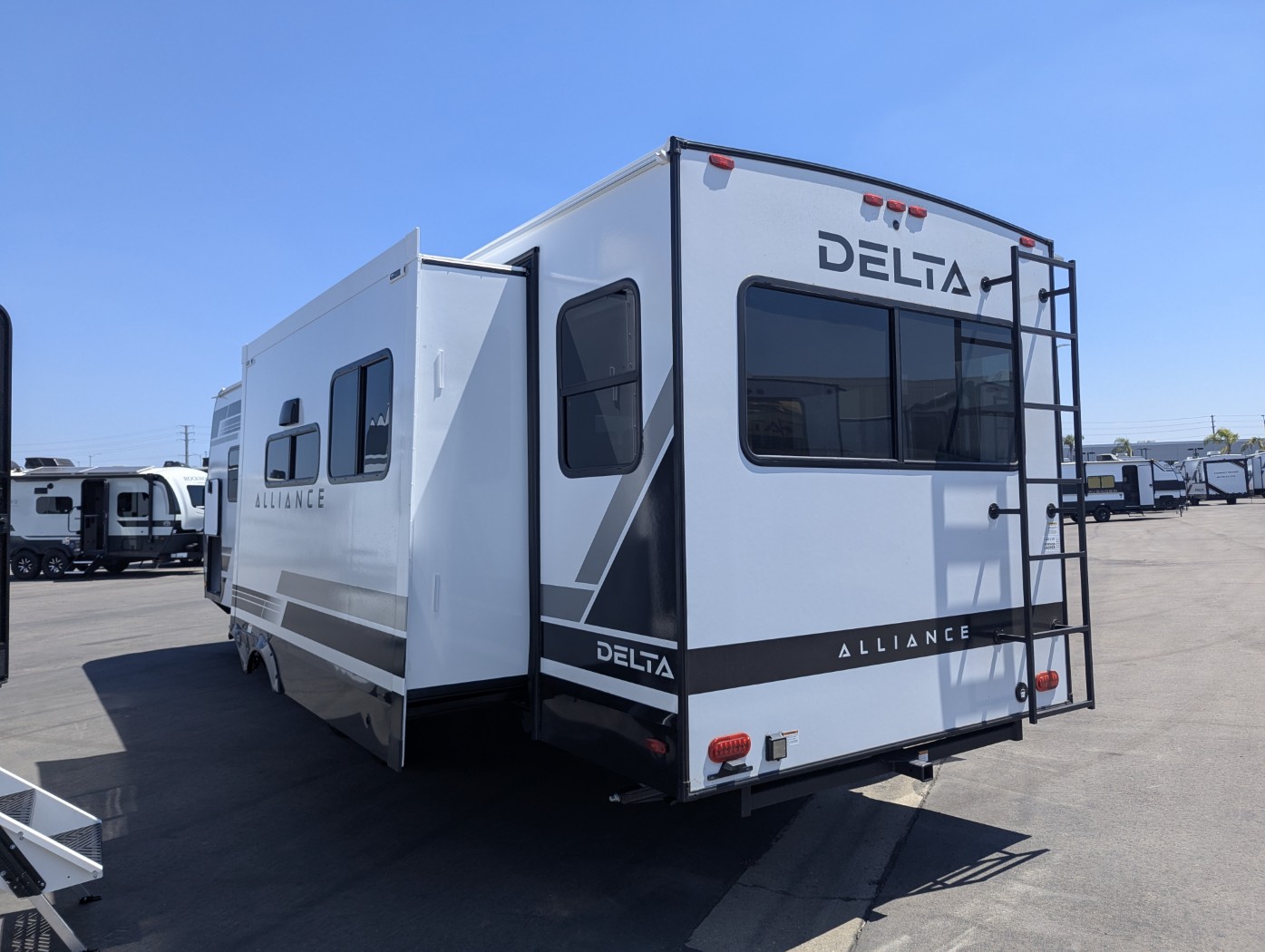 2027 Alliance RV Delta 292RL - Image 4