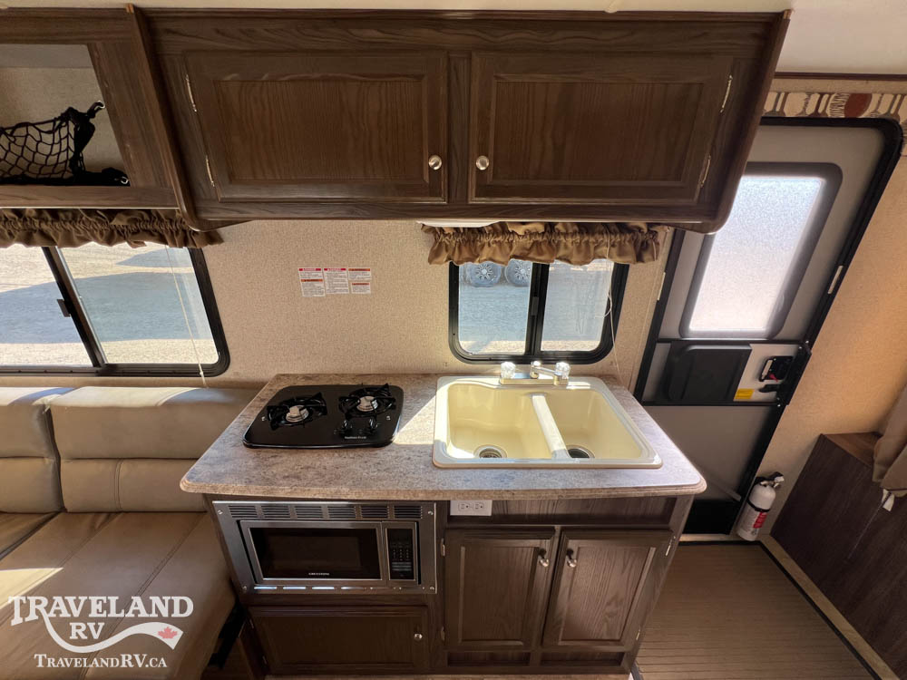 2017 Coachmen APEX 2900 15X - Image 11