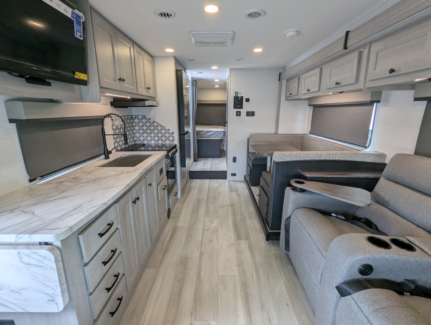 2027 Forest River Solera 32DSK - Image 21