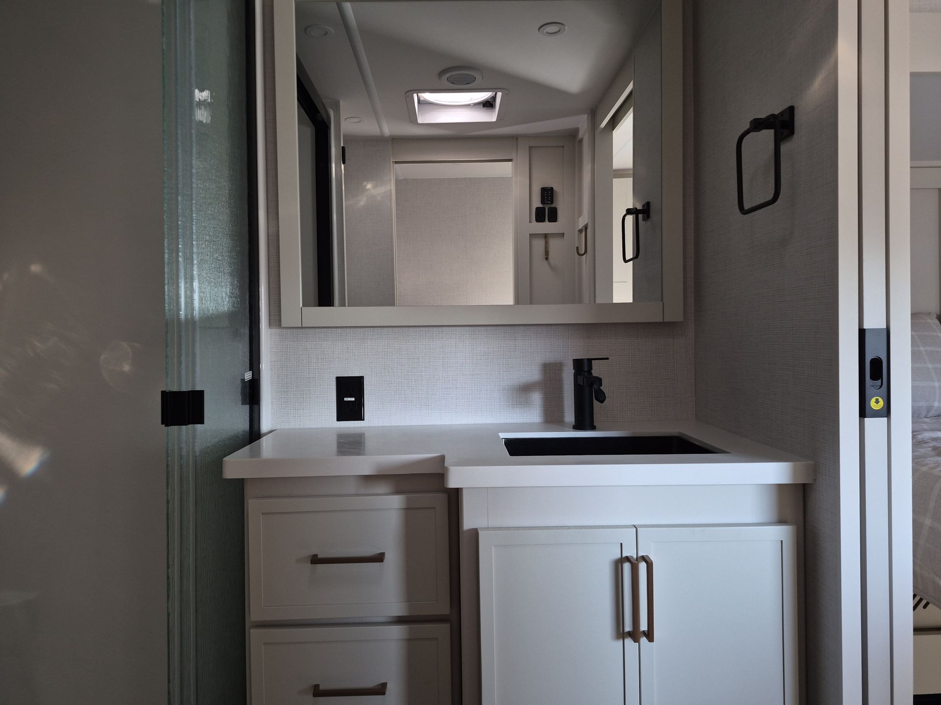 2027 Brinkley RV MODEL Z 3510 - Image 25
